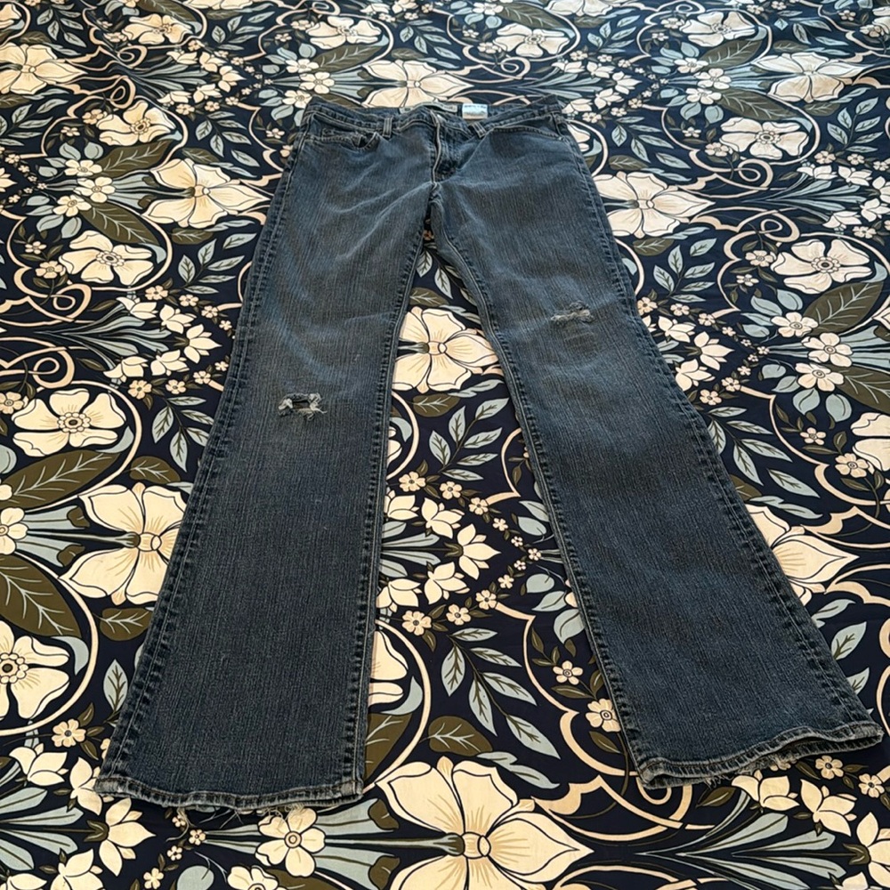 GAP Low Rise Boot Cut Stretch distressed jeans size 10L